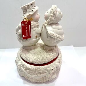 Home Collection Musical Ivory Bisque Snow Couple Winter Christmas Holiday